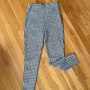 Zara Black and White Houndstooth Skinny Pants